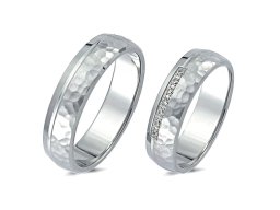 Massive Trauringe in Weißgold mit Diamanten