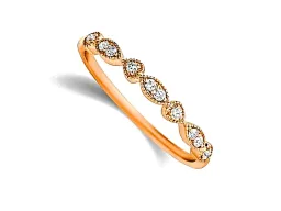 Zarter Ring in Rotgold mit Diamanten